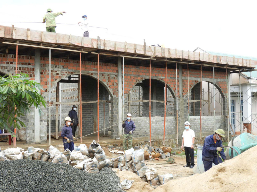 UBND tỉnh chỉ đạo đẩy mạnh giải ngân vốn đầu tư công năm 2021. Ảnh: Thanh Nhật