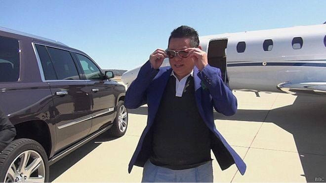 Theo tỉ phú Hoàng Kiều, việc nhận con nuôi dễ xảy ra nhiều vấn đề nhạy cảm nhưng ông không lo ngại về vấn đề này. Ảnh: NVCC Theo tỉ phú Hoàng Kiều, việc nhận con nuôi dễ xảy ra nhiều vấn đề nhạy cảm nhưng ông không lo ngại về vấn đề này. Ảnh: NVCC