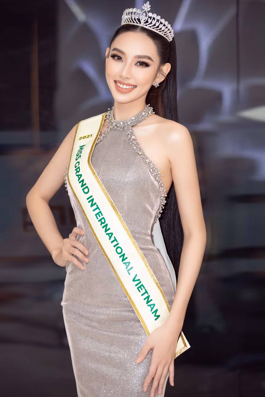 Thùy Tiên đang dốc sức với hành trình chinh phục được vương miện Miss Grand International 2021. Ảnh: Sen Vàng