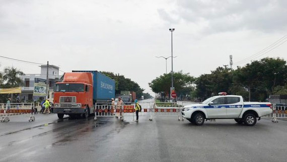  Một chốt kiểm soát y tế tại các cửa ngõ ra vào TP Đà Nẵng đã được dỡ bỏ. Ảnh: NGUYỄN CƯỜNG