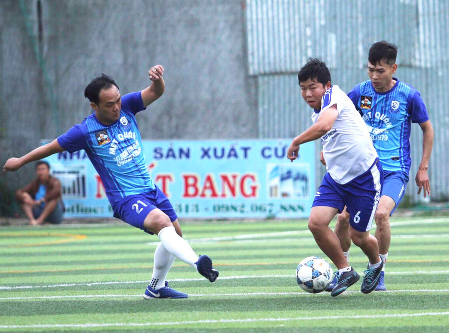 Các giải đấu thể thao bị tạm dừng trong thời gian dài khiến cơ sở kinh doanh dịch vụ không có nguồn thu. Ảnh: Lê Văn Ngọc