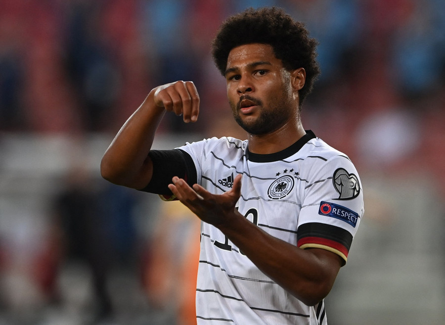 Serge Gnabry tỏa sáng với cú cúp trong chiến thắng hủy diệt của tuyển Đức trước Armenia. Ảnh: AFP
