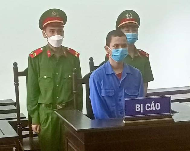 Bị cáo A Vương tại tòa. Ảnh: Hữu Phong Bị cáo A Vương tại tòa