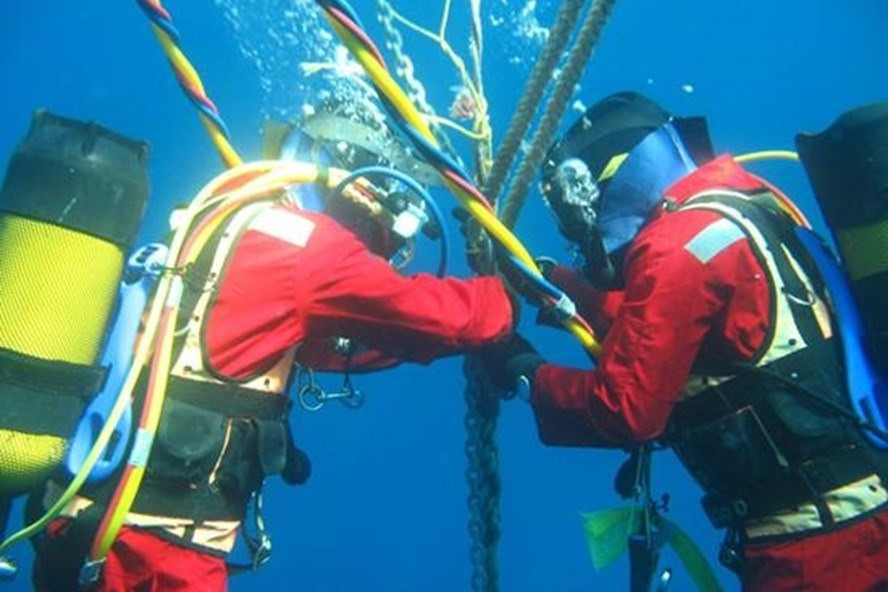 2 tuyến cáp quang biển đang gặp sự cố. Ảnh minh họa: T.L