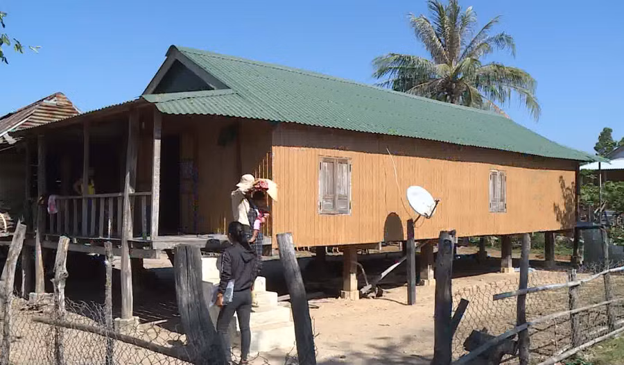 Nhiều nhà được xây dựng mới nhờ nguồn vốn vay tín dụng chính sách. Ảnh: Minh Triều