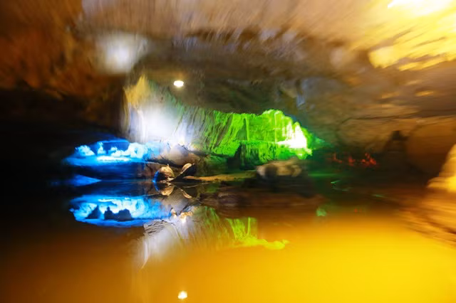 Vẻ đẹp huyền ảo tại động Thiên Hà ở tỉnh Ninh Bình. Ảnh: T B