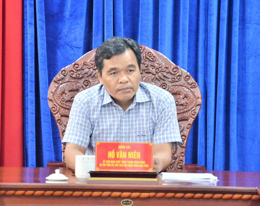 21-9 Đồng chí Hồ Văn Niên-Bí thư Tỉnh ủy phát biểu tại buổi làm việc-ảnh P.L.jpg