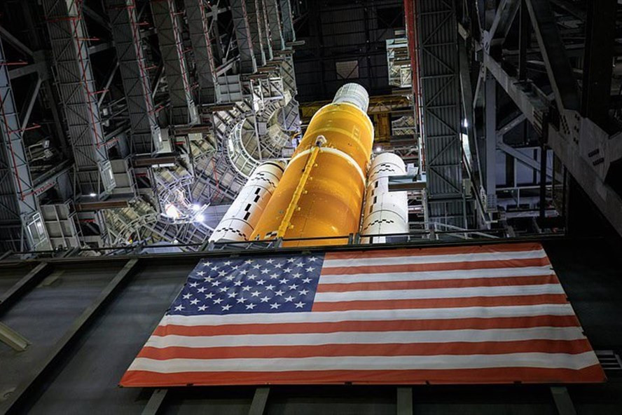 NASA khoe hình ảnh mới về Hệ thống Phóng Không gian (SLS). Ảnh: NASA