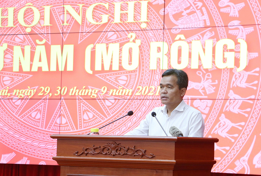 Bí thư Tỉnh ủy Hồ Văn Niên phát biểu tại hội nghị. Ảnh: Tấn Thi