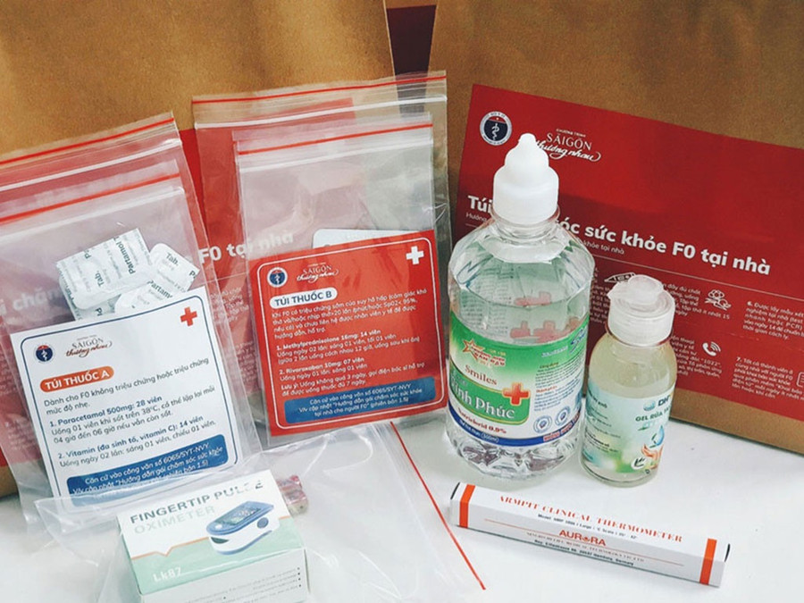 Túi thuốc dành cho F0 điều trị tại nhà. Ảnh: HCDC
