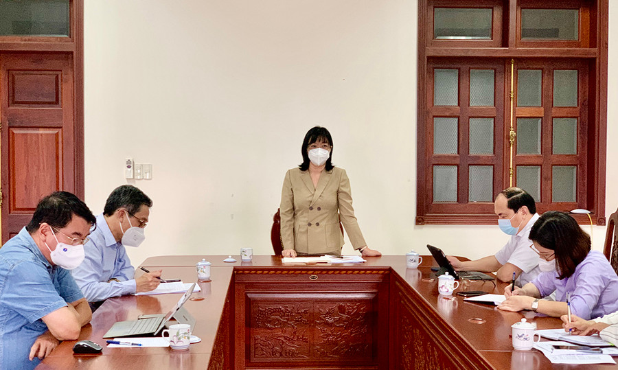 Phó Chủ tịch UBND tỉnh Nguyễn Thị Thanh Lịch phát biểu chỉ đạo tại cuộc họp. Ảnh: Như Nguyện Phó Chủ tịch UBND tỉnh Nguyễn Thị Thanh Lịch phát biểu chỉ đạo tại cuộc họp. Ảnh: Như Nguyện
