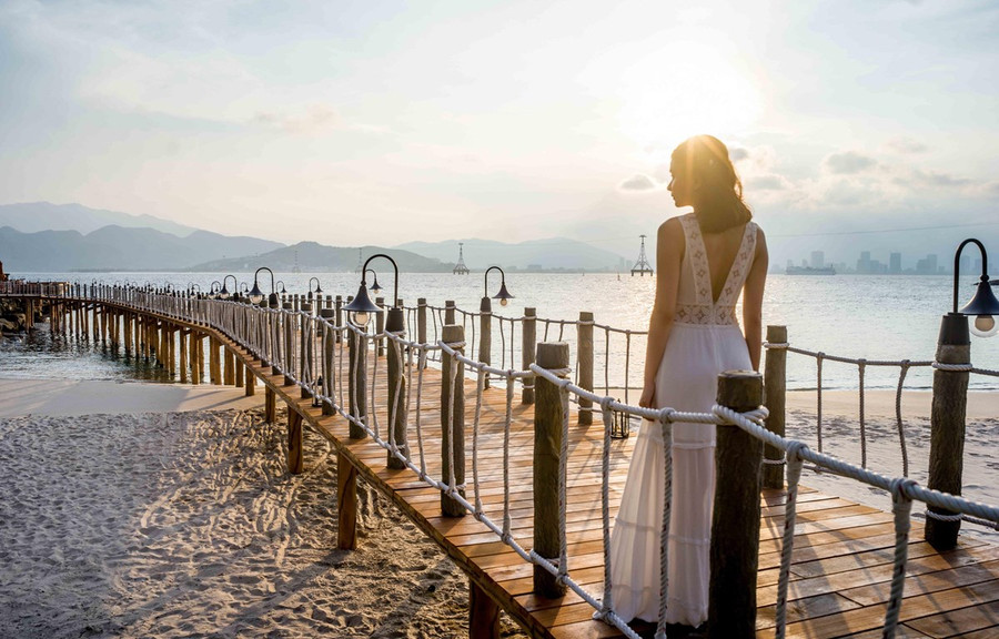 Du khách đón bình minh ở Nghi Dương, Phú Quốc. (Ảnh minh họa: CTV/Vietnam+)