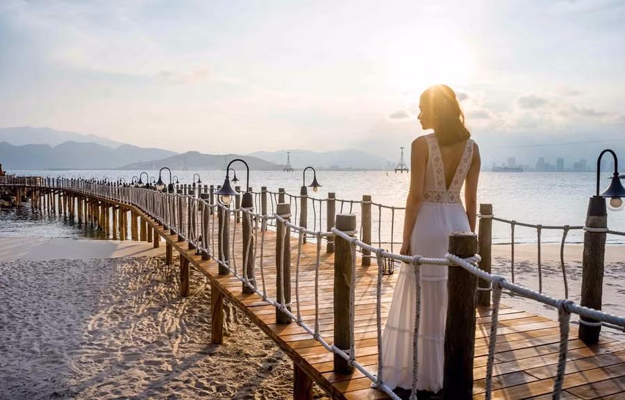 Du khách đón bình minh ở Nghi Dương, Phú Quốc. (Ảnh minh họa: CTV/Vietnam+)