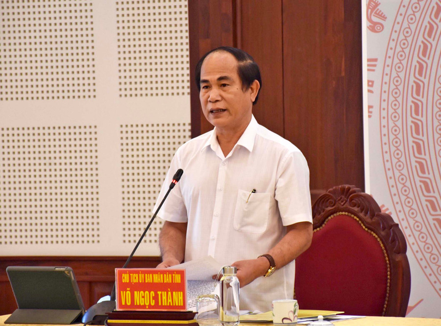 Chủ tịch UBND tỉnh Võ Ngọc Thành phát biểu ý kiến tại hội nghị. Ảnh: Trần Dung