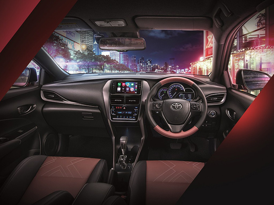Nội thất Yaris X-Urban biến tấu lại khác biệt so với phiên bản hatchback thông thường Nội thất Yaris X-Urban biến tấu lại khác biệt so với phiên bản hatchback thông thường