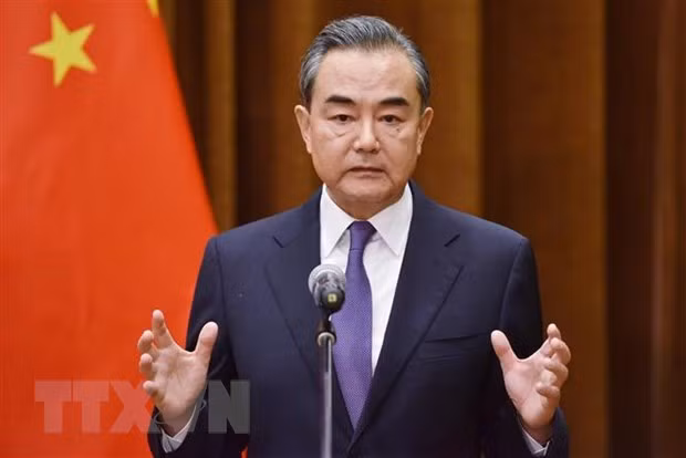 Bộ trưởng Ngoại giao Trung Quốc Vương Nghị phát biểu tại một cuộc họp ở thủ đô Bắc Kinh. (Ảnh: AFP/TTXVN)