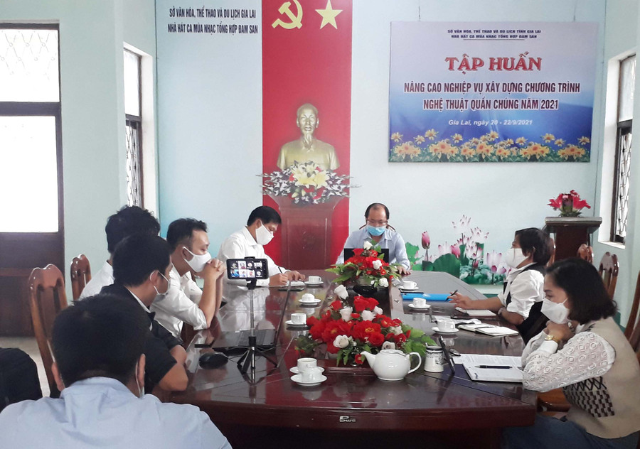 Quang cảnh lớp tập huấn. Ảnh: Lam Nguyên