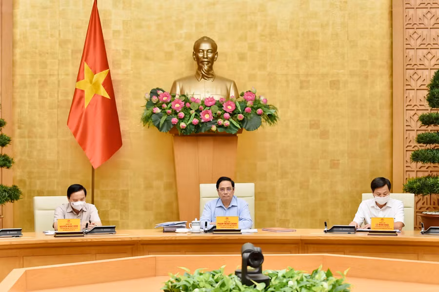 Thủ tướng Phạm Minh Chính, Trưởng Ban Chỉ đạo quốc gia phòng chống dịch COVID-19 chủ trì cuộc họp trực tuyến toàn quốc của Ban Chỉ đạo với các địa phương. Ảnh: VGP/Nhật Bắc