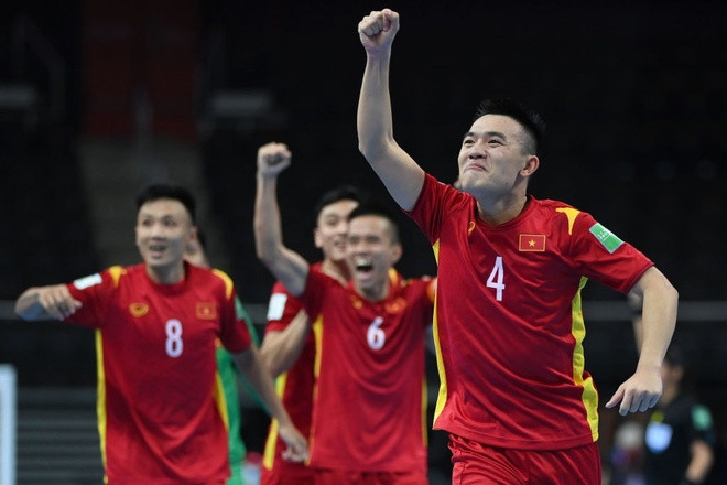 Tuyển futsal Việt Nam ăn mừng vào vòng 1/8 World Cup. Ảnh: VFF. Tuyển futsal Việt Nam ăn mừng vào vòng 1/8 World Cup. Ảnh: VFF.