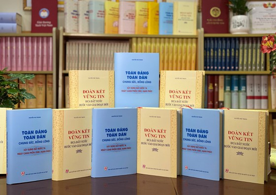 Hai ấn phẩm của Tổng Bí thư Nguyễn Phú Trọng được đánh giá là giàu tính lý luận và thực tiễn Hai ấn phẩm của Tổng Bí thư Nguyễn Phú Trọng được đánh giá là giàu tính lý luận và thực tiễn