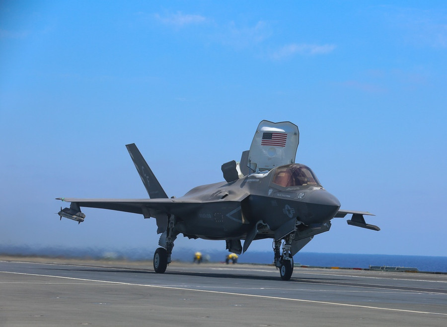 Chiến đấu cơ F-35 của thủy quân lục chiến Mỹ trên tàu sân bay Anh HMS Queen Elizabeth. Ảnh: DVIDS Chiến đấu cơ F-35 của thủy quân lục chiến Mỹ trên tàu sân bay Anh HMS Queen Elizabeth. Ảnh: DVIDS