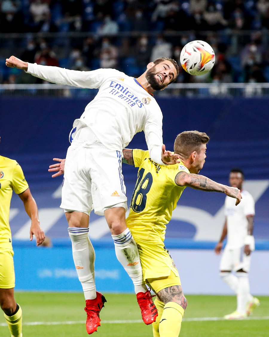 Isco có cơ hội ghi bàn cho Real Madrid ở cuối trận nhưng không thắng được thủ môn Geronimo Rulli và hàng thủ Villarreal. Ảnh: AFP