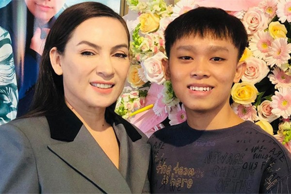 Danh tiếng của Phi Nhung bị ảnh hưởng nặng nề sau vụ việc bị tố trục lợi từ con nuôi Hồ Văn Cường. Ảnh: NVCC. Danh tiếng của Phi Nhung bị ảnh hưởng nặng nề sau vụ việc bị tố trục lợi từ con nuôi Hồ Văn Cường. Ảnh: NVCC.