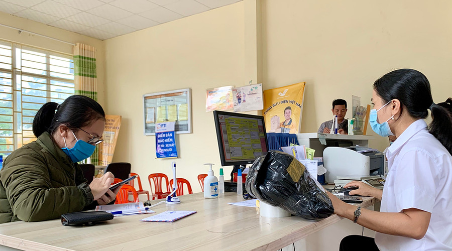  BHXH tỉnh Gia Lai phối hợp với Bưu điện tỉnh xây dựng phương án chi trả lương hưu, trợ cấp BHXH tháng 9 và 10-2021 vào cùng một kỳ chi trả. Ảnh: Như Ý