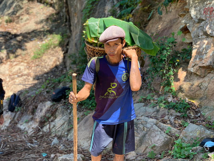 Người rừng Hồ Văn Lang khi hòa nhập cộng đồng - Ảnh: Hải Phong