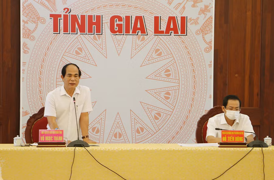  Chủ tịch UBND tỉnh Võ Ngọc Thành phát biểu chỉ đạo tại hội nghị. Ảnh: Quang Tấn