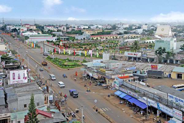 Một góc thị trấn Chư Sê. Một góc thị trấn Chư Sê.