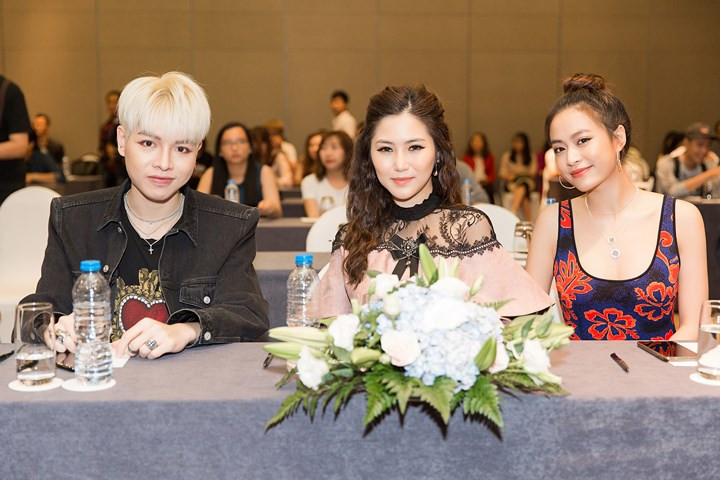 Bộ ba giám khảo của The Debut.