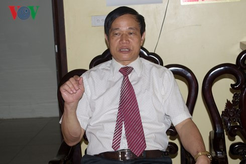 Ông Hoàng Văn Các, nguyên Phó vụ trưởng Vụ I-Ban Nội chính Trung ương, Tổ trưởng tổ dân phố 16 phường Việt Hưng, Long Biên, Hà Nội. Ông Hoàng Văn Các, nguyên Phó vụ trưởng Vụ I-Ban Nội chính Trung ương, Tổ trưởng tổ dân phố 16 phường Việt Hưng, Long Biên, Hà Nội.