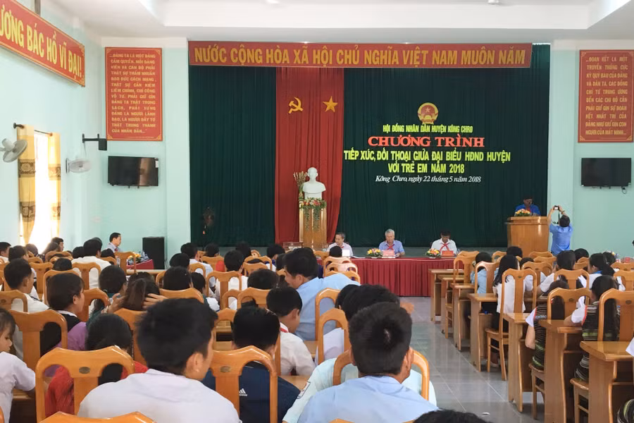 Quang cảnh buổi đối thoại. Ảnh: T.N