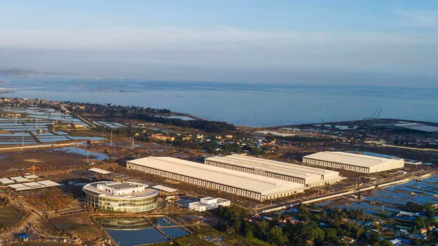 Toàn cảnh tổ hợp sản xuất của Vinfast (góc bên phải) - Ảnh: NGUYỄN ĐỨC NGHĨA