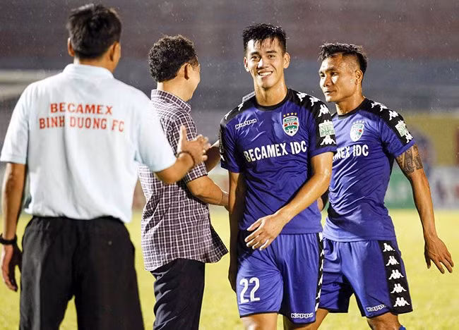  Tiến Linh (22) đang chơi rất hay dù mới ra sân ở V-League trận thứ 3