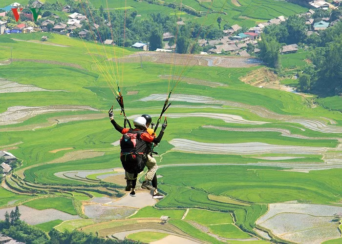 Đây là một điểm bay với phong cảnh quyến rũ, đã được đầu tư quy mô lớn với nhiều hạng mục công trình như: Điểm cất cánh và hạ cánh, khu vực đỗ xe, khu vực ngắm cảnh...