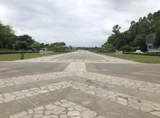 Quảng trường lễ hội đền Hùng