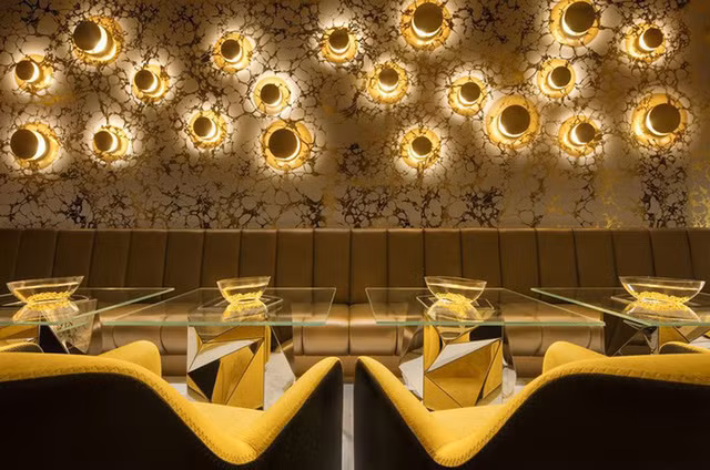  Những thiết kế tỉ mỉ mang lại không gian thanh lịch, sang trọng.