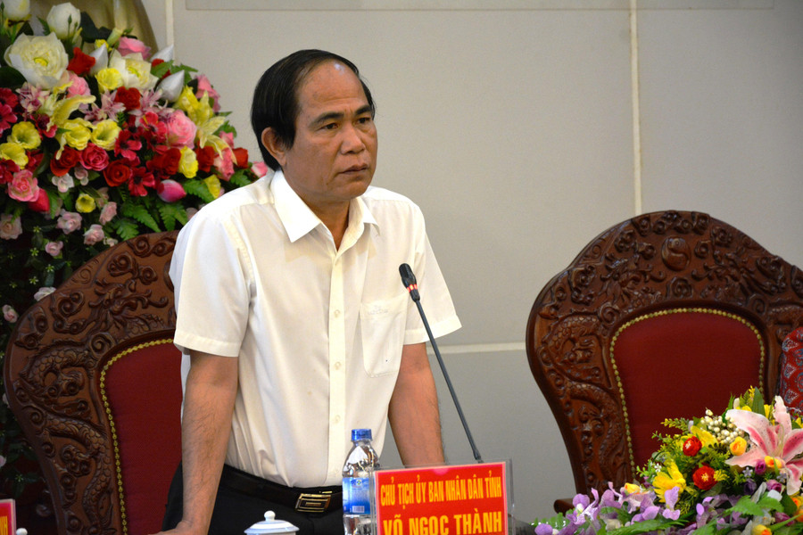 Chủ tịch UBND tỉnh Võ Ngọc Thành phát biểu tại hội nghị. Ảnh: Trần Dung