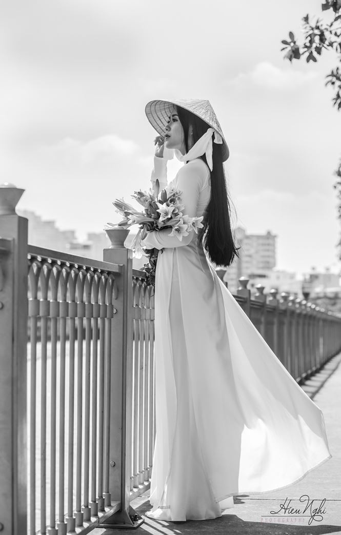  Do đó, em muốn tham gia cuộc thi trước hết là để thử sức, trải nghiệm bản thân, tiếp xúc với những người bạn đồng trang lứa, vừa đẹp vừa thông minh.