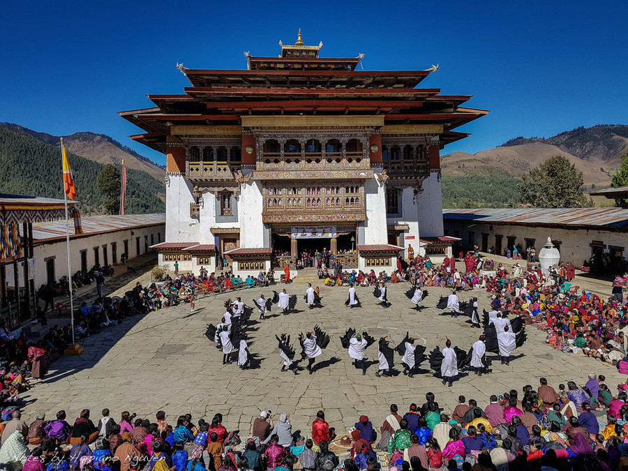 Sinh hoạt văn hóa truyền thống ở Bhutan - Ảnh: Hải Piano  Sinh hoạt văn hóa truyền thống ở Bhutan - Ảnh: Hải Piano