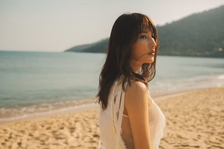  Gương mặt của Diễm My được đánh giá cao trong bộ ảnh bởi nét biểu cảm, cuốn hút từ ánh mắt và khuôn miệng. 