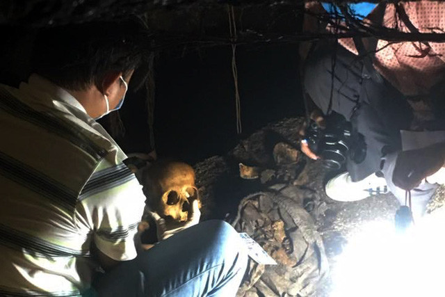 Hiện trường nơi phát hiện hai bộ hài cốt trên núi Chứa Chan - Ảnh: M.B.K.