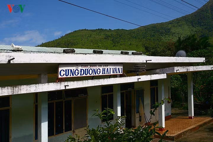 Nhà ga ở địa phận Bắc Hải Vân.