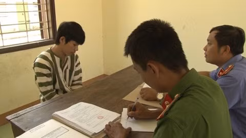 Đối tượng Khoa tại cơ quan Công an.