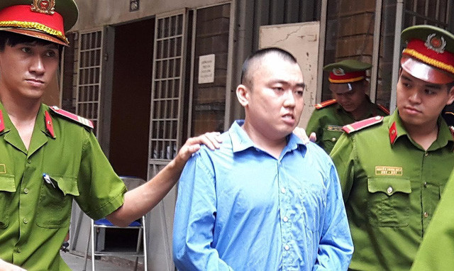 Tra tấn người yêu tới chết, Vũ đối diện vòng lao lý.  Tra tấn người yêu tới chết, Vũ đối diện vòng lao lý.