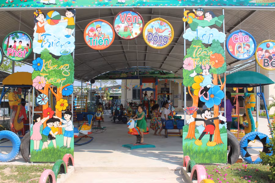 Xây dựng môi trường giáo dục lấy trẻ làm trung tâm đang được các cơ sở Mầm non trên địa bàn tỉnh quan tâm. Ảnh: N.G