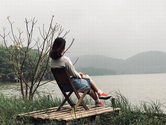 Sau khi chọn trại, bạn có thể lang thang quanh khu sinh thái chụp ảnh, đặc biệt bạn không nên bỏ qua khu đất trống ven hồ Đồng Quan. Sau khi chọn trại, bạn có thể lang thang quanh khu sinh thái chụp ảnh, đặc biệt bạn không nên bỏ qua khu đất trống ven hồ Đồng Quan.