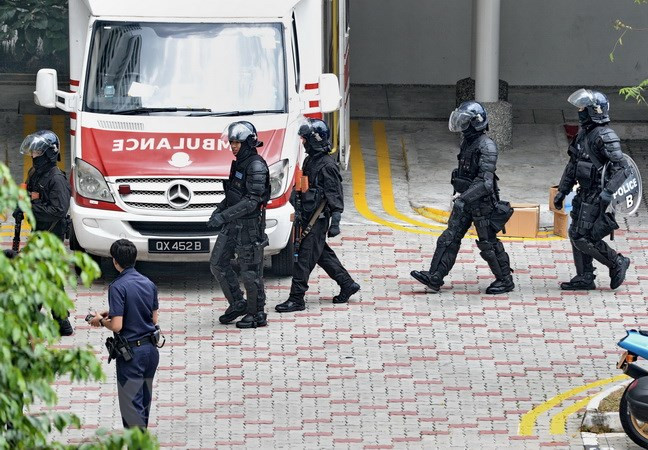 Cảnh sát tuần tra tại Singapore.